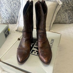 Frye Billy Pull On  Cowboy Boots